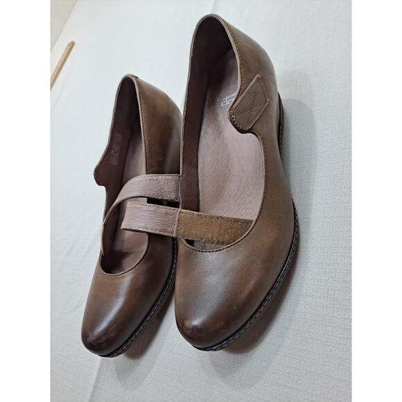 Dansko Women's 39 (8) Lanie Shoes Solid Brown Wedge Heel Mary Jane Strap - Picture 4 of 9